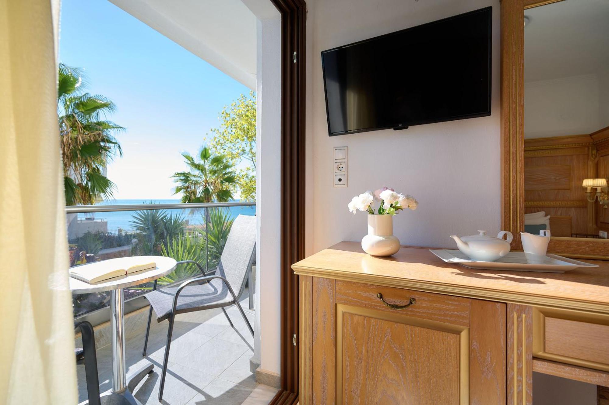 Evlogia Hotel Seafront And Anex By Greek Pride Fourka Exterior foto